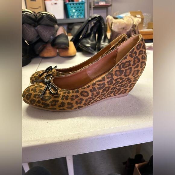 Chinese Laundry leopard print wedge heels - Picture 4 of 7